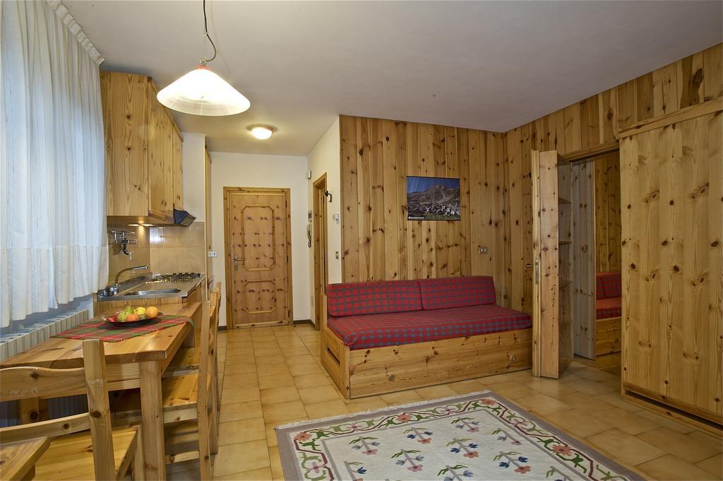 Residence Raffaella Santa Caterina di Valfurva Chambre photo